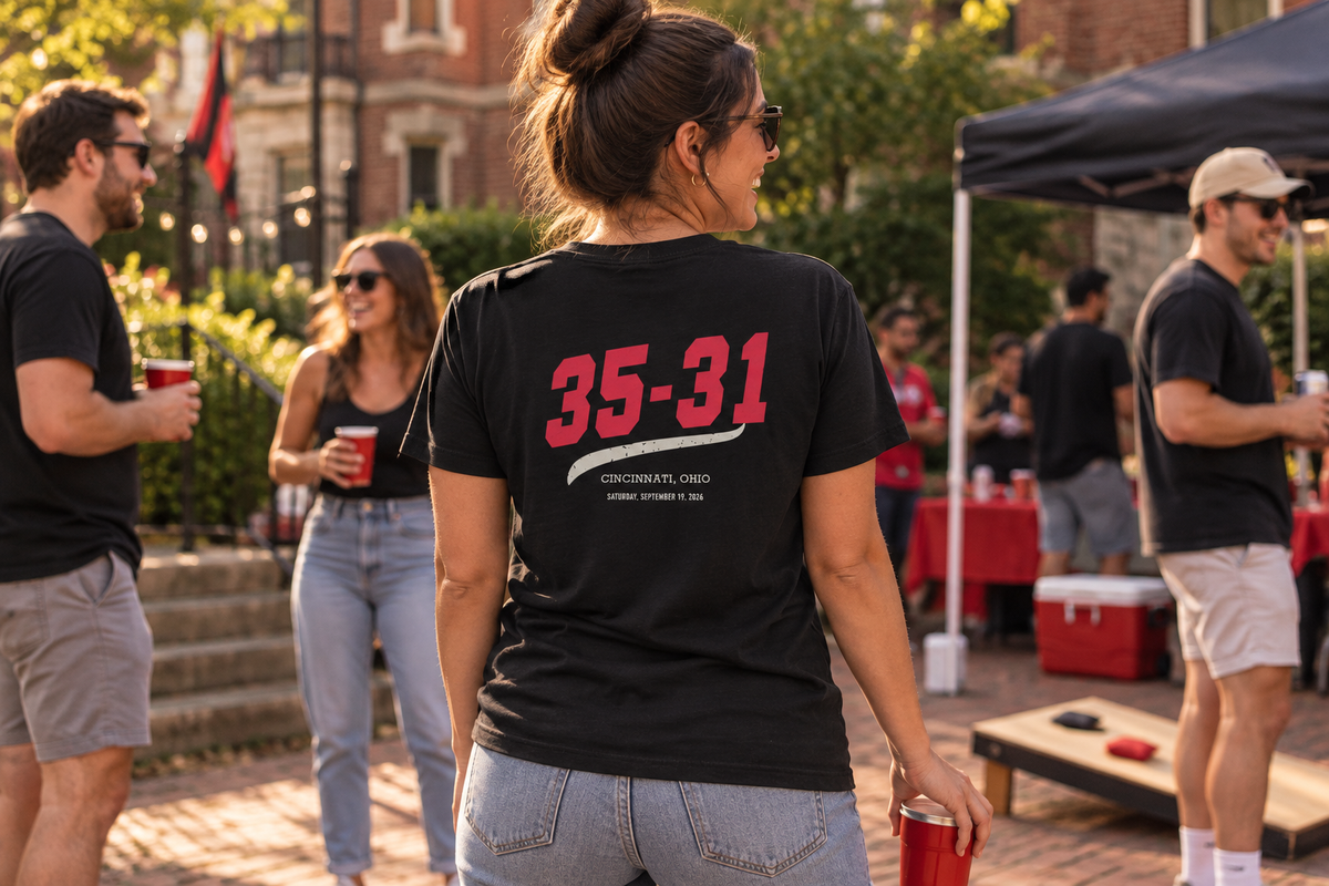 Cincinnati 35-31 lifestyle V5 - mark-women-back-tailgate